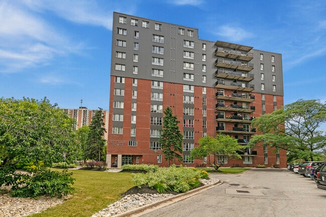 Exterior - Shoreline Towers