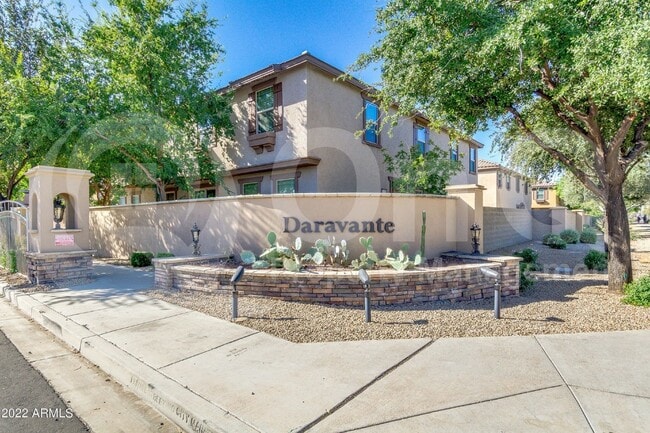 Building Photo - 8147 W Lynwood St