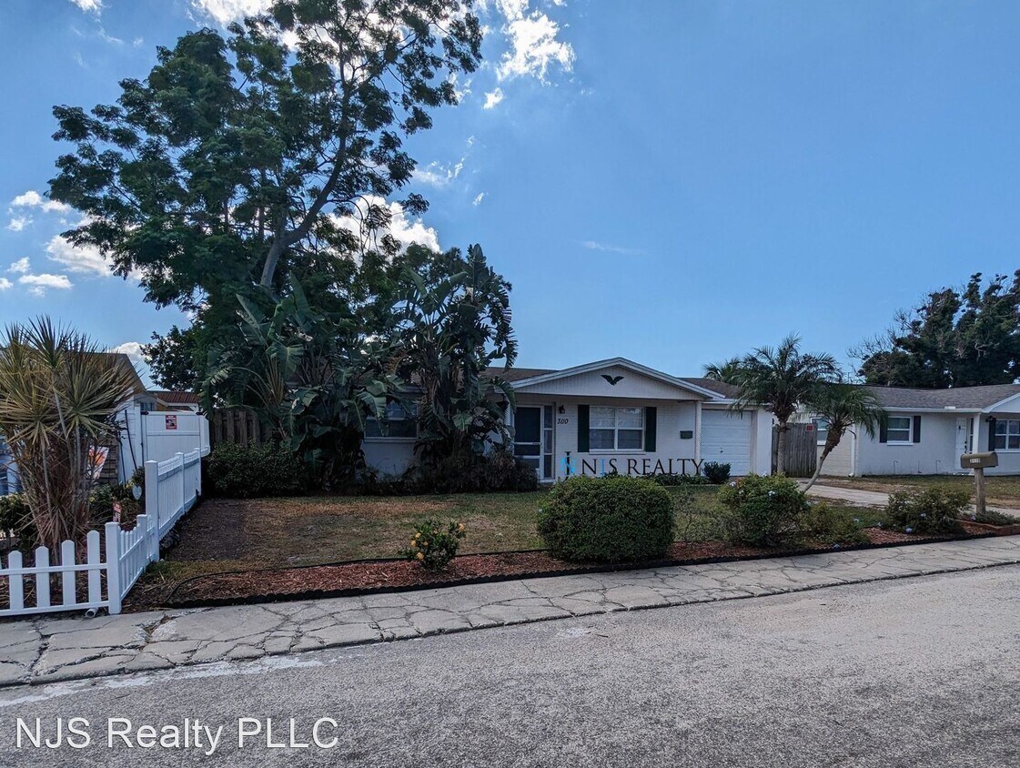 2 br, 1.5 bath House 3110 Merita Dr House Rental in Holiday, FL