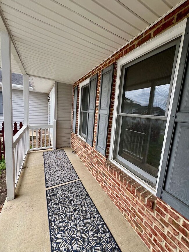 Foto del edificio - Townhome in a Great Community! 3bd/2.5ba
