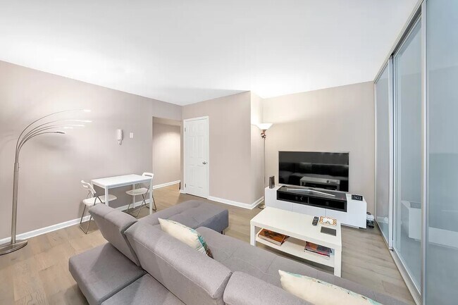 Foto del edificio - 407 Park Ave S