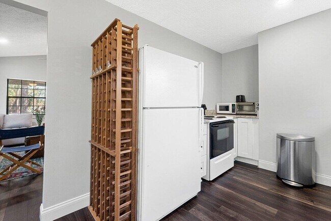 Building Photo - 1339 Gallop Dr