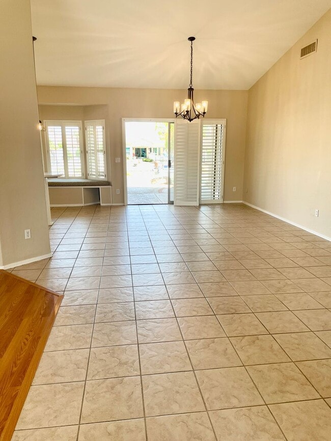 Building Photo - 3-6 Month Rental, Amazing Water Front Property With Private Pool!