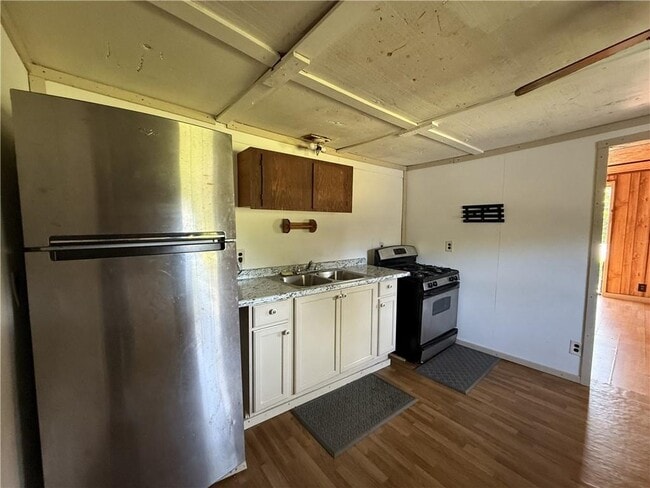 Building Photo - 6231 Zinc Rd