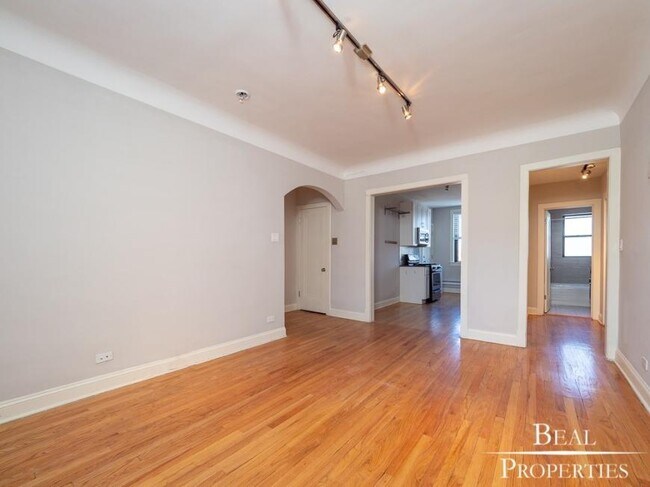 Foto del edificio - 1 bedroom in CHICAGO IL 60647