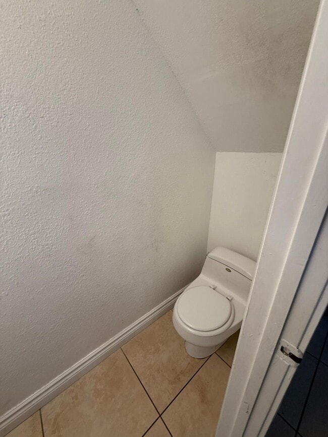 Foto del edificio - 2660 W 76th St