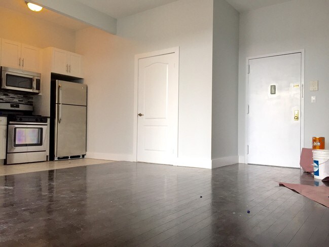Foto del edificio - 714 Seneca Ave