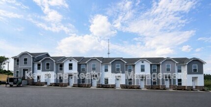 Building Photo - 919 Martin St