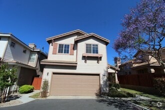 Building Photo - 253 Pacos St