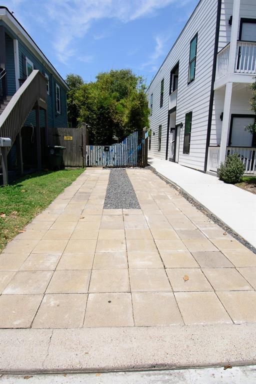 Primary Photo - 922 Avenue L