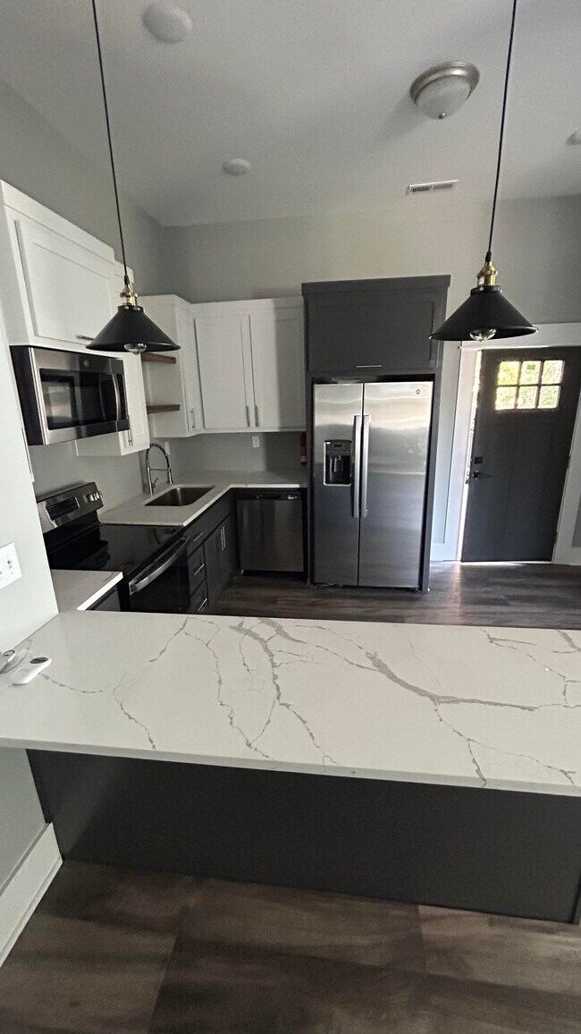 cocina - 754 N Wood Ave