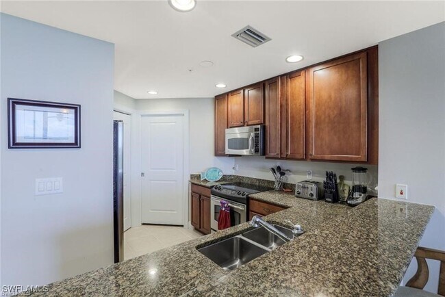 Building Photo - 5793 Cape Harbour Dr