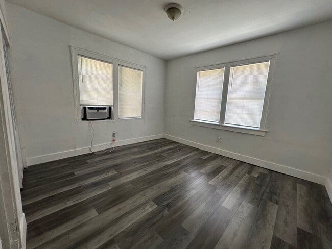 Foto del edificio - 1274 NW 6th St