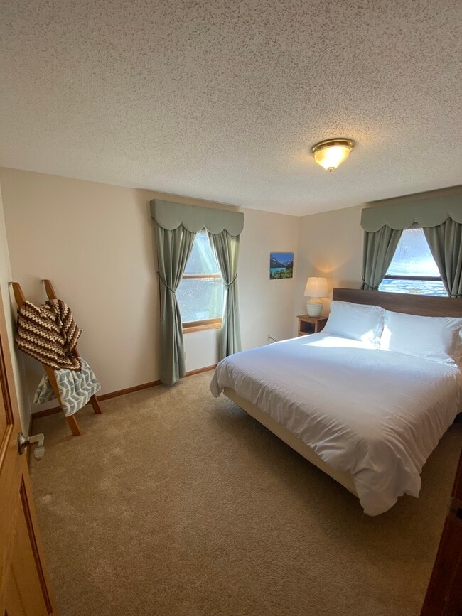 Dormitorio - 1101 Sugar Loaf Rd