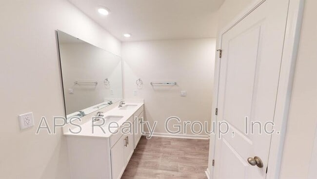 Foto del edificio - 1139 Evelynnview Ln