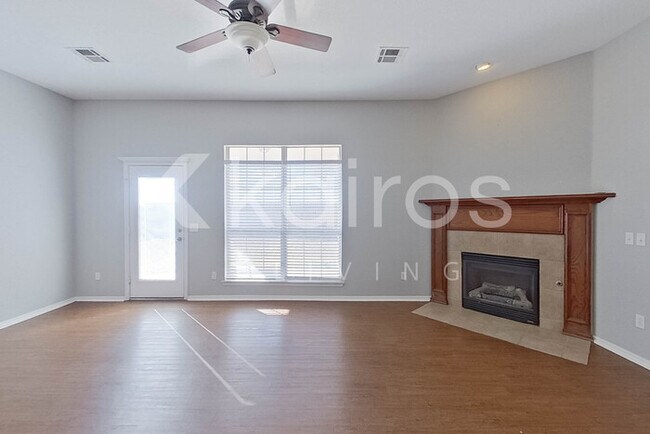 Foto del edificio - 704 SW 161st St