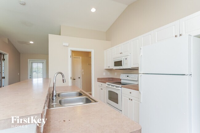 Building Photo - 1838 Diplomat Pkwy W
