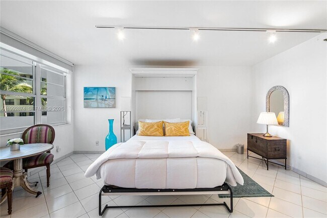 Foto del edificio - 100 Lincoln Rd