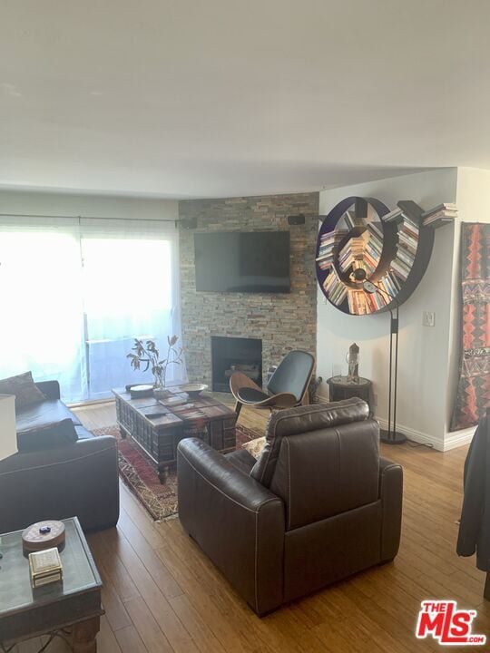 Foto del edificio - 1021 N Crescent Heights Blvd