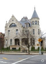Building Photo - Bailey House Apartments