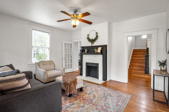 Foto del edificio - 2928 Hawthorne Ave