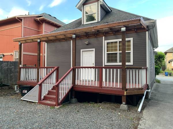 Rear Deck & Cover - 917 23rd Ave