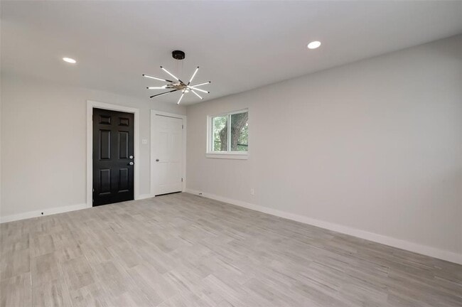 Building Photo - 1747 Wroxton Ct