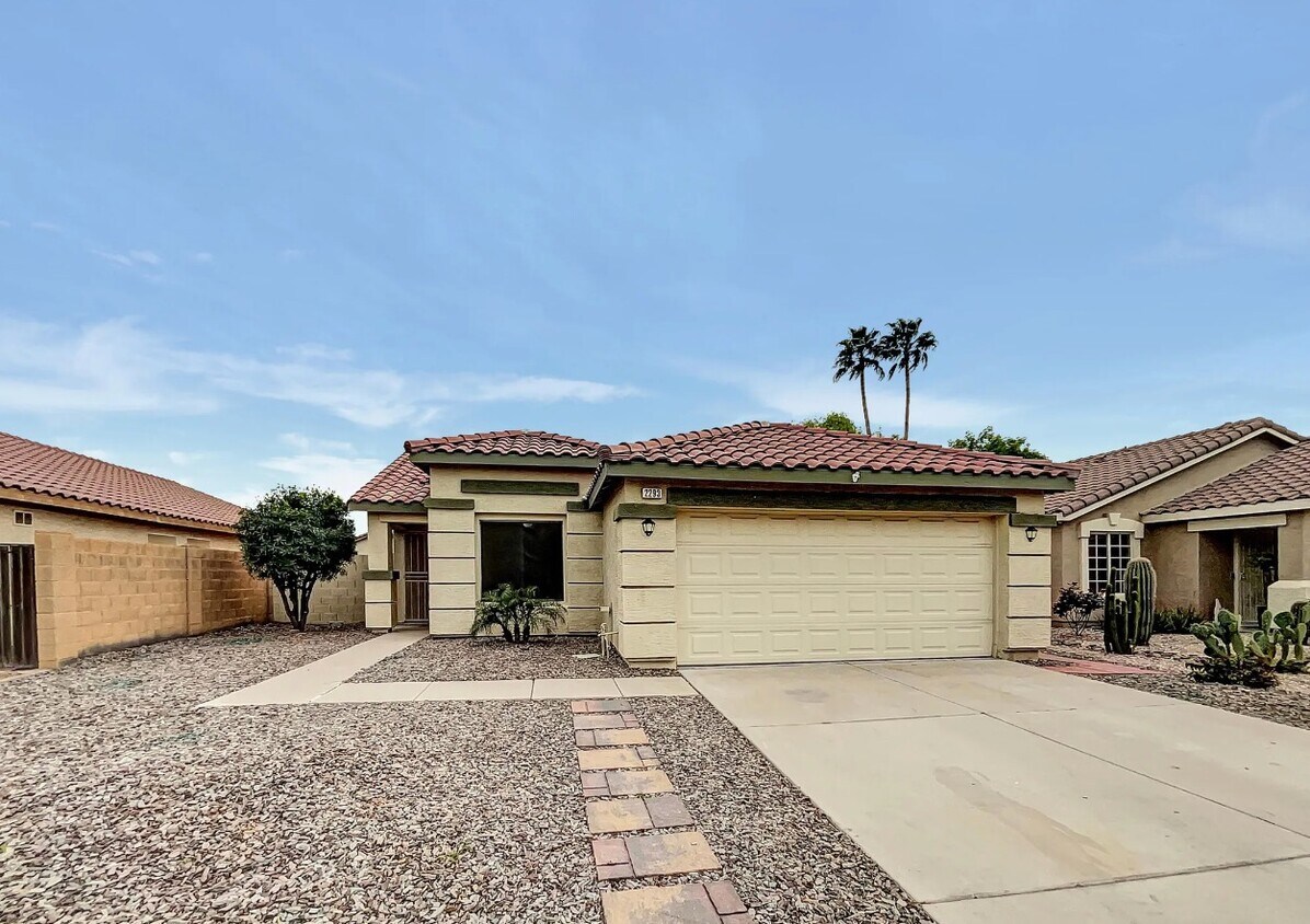 Primary Photo - 2293 E Springfield Pl