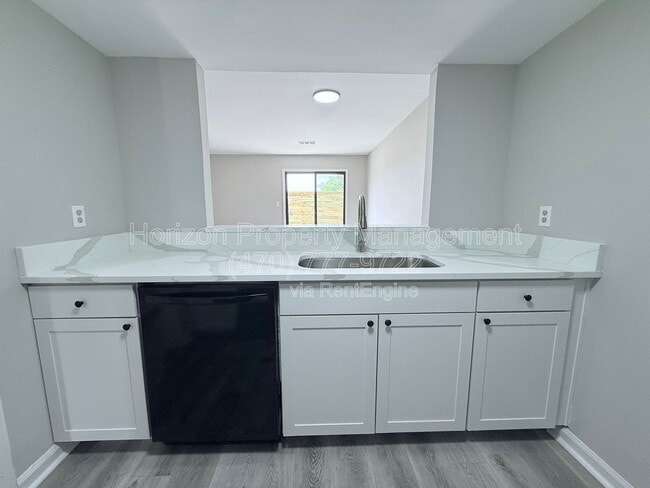 Building Photo - 3730 Old Flowery Branch Rd
