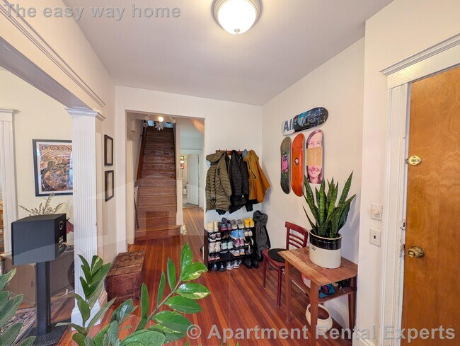 Foto del edificio - 80 Pearson Rd