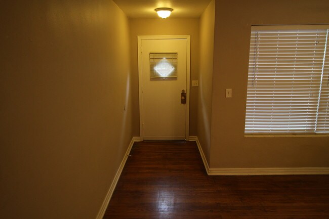 Front Hallway - 2716 Green St