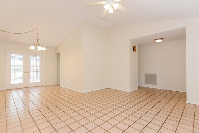 Foto del edificio - 7130 Arbor View Ln