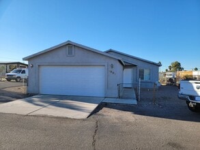 Building Photo - 1801 Artesia Dr