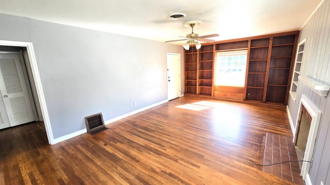 Building Photo - 1720 23rd St