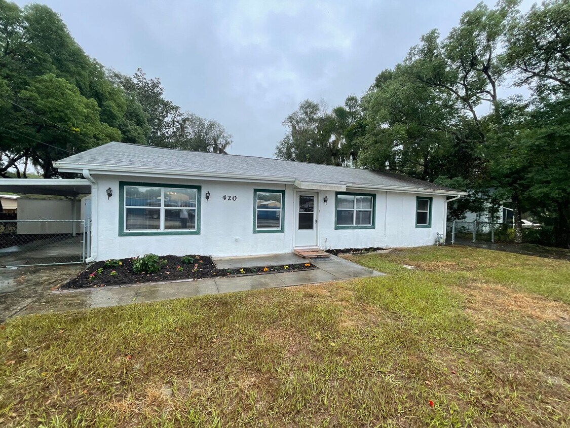 Spacious & Updated 2/1 in Orange City House Rental in Orange City, FL