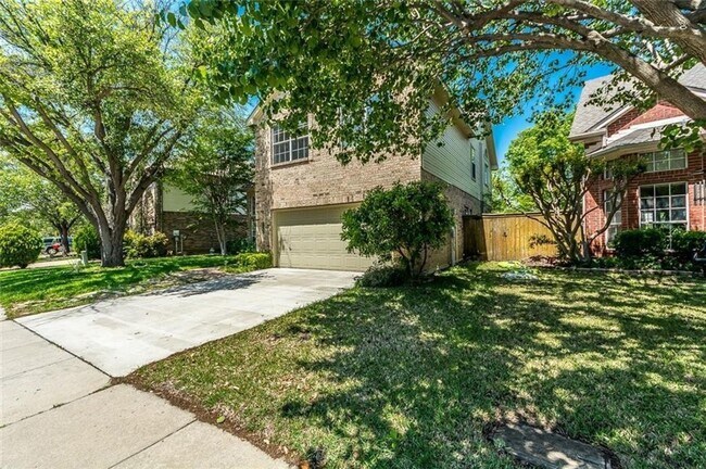 Building Photo - Stunning canal lot and gorgeous home! Beau...