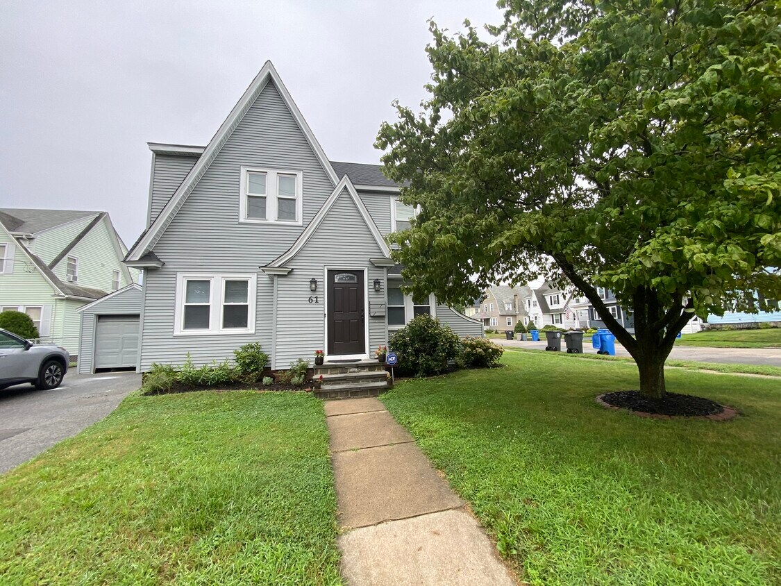 Foto principal - 61 Warwick Ave