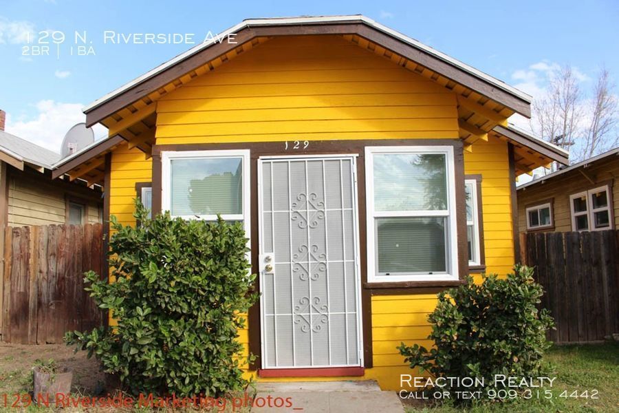 Primary Photo - 2/1 Cottage for Lease in Downtown Rialto!