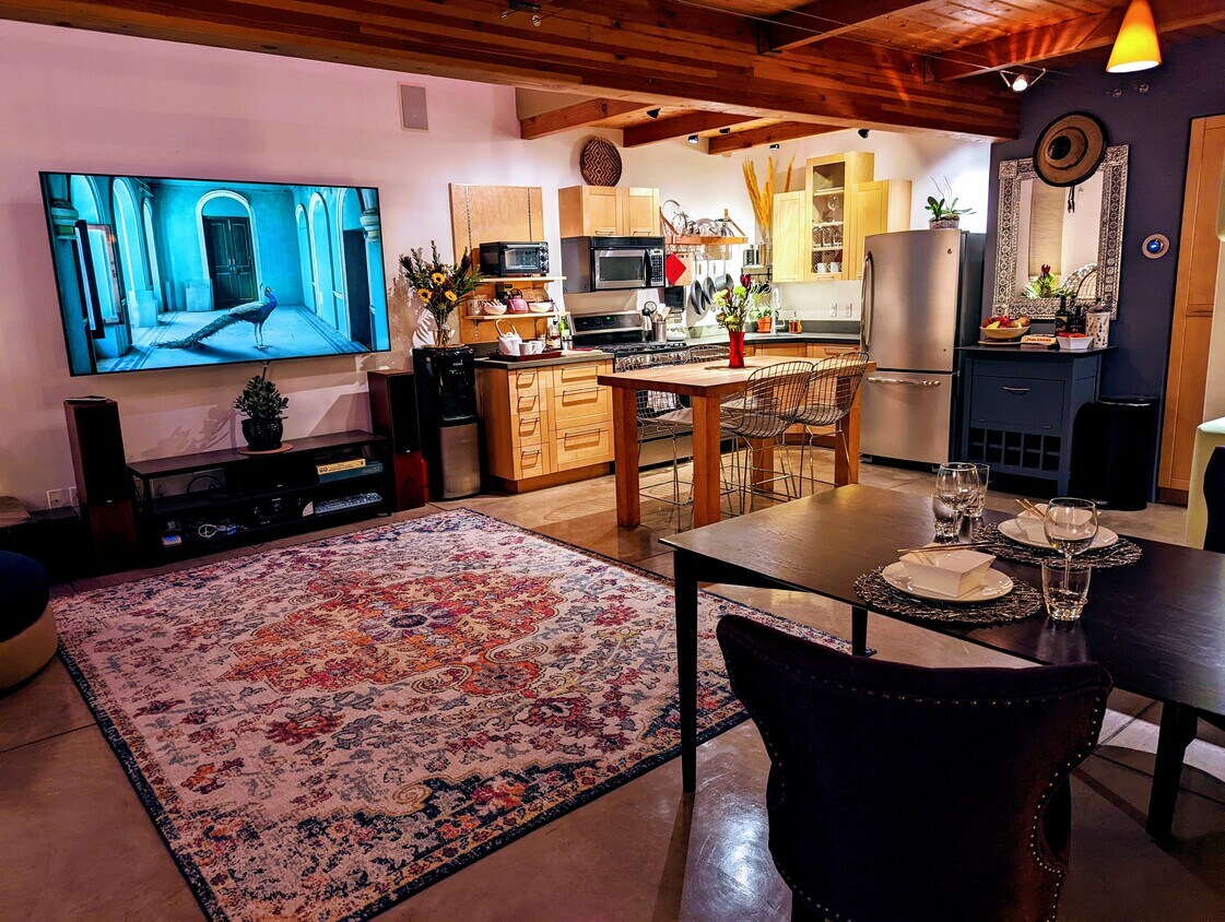 Foto principal - 3600 Cerrillos Rd