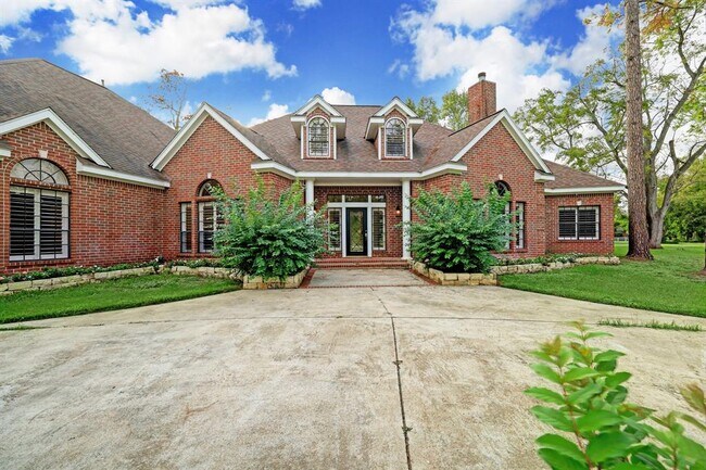 Building Photo - 5300 Silverbelle Ln
