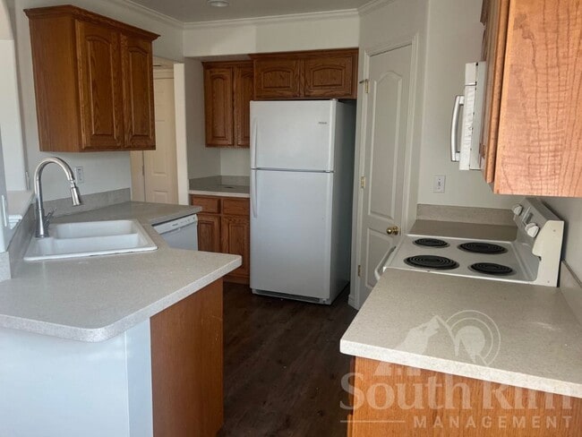 Building Photo - 806 Brookside Ct
