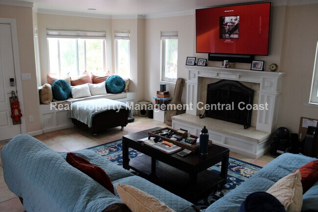 Foto del edificio - LEASE PENDING - Updated Los Osos Home - 3 ...