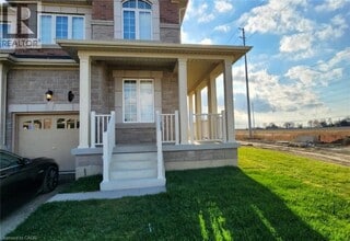 Building Photo - 70 Bushwood Trl