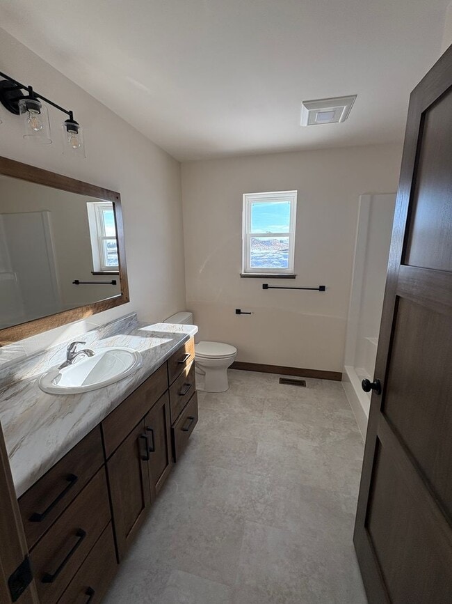 Building Photo - 222 E Randall Rd