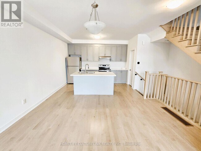 Building Photo - 25 John Canning Wy