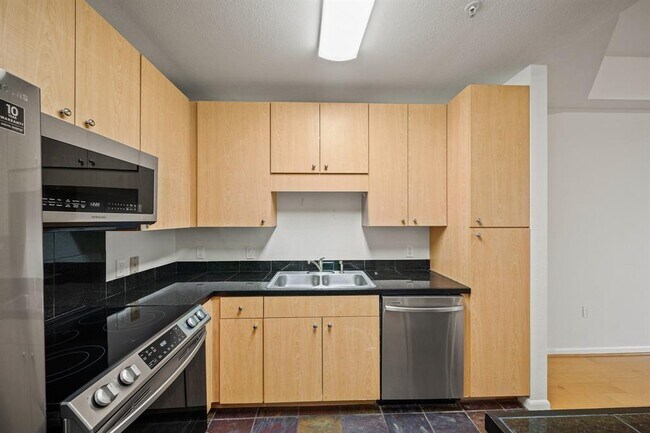 Foto del edificio - 3505 Sage Rd