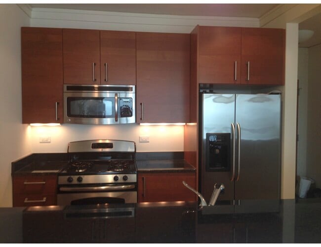 Kitchen - 1570 Elmwood Ave