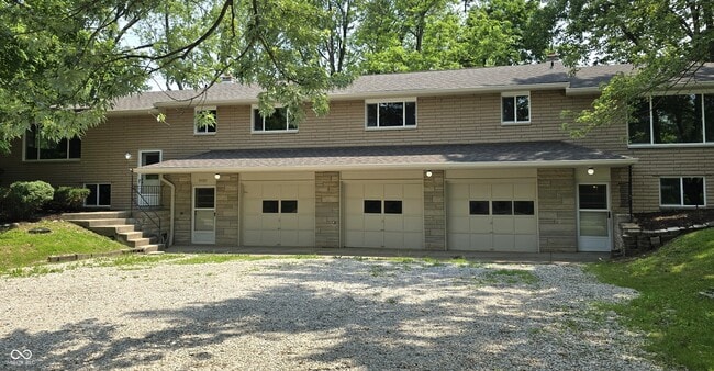 Building Photo - 10016 E Troy Ave