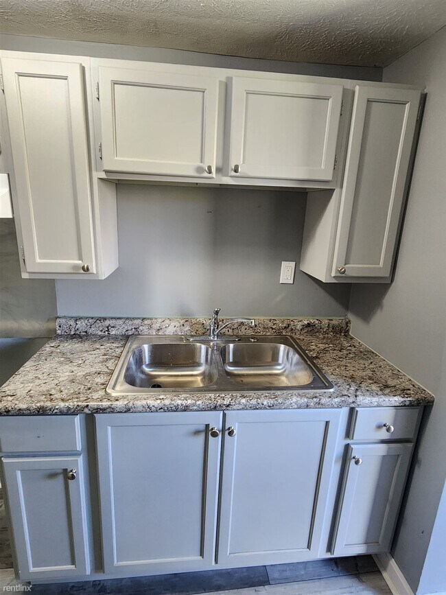Building Photo - 1 br, 1 bath Duplex - 540 Reed Street 1