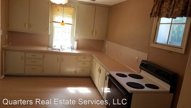 Foto del edificio - 3420 Courtney-Huntsville Rd